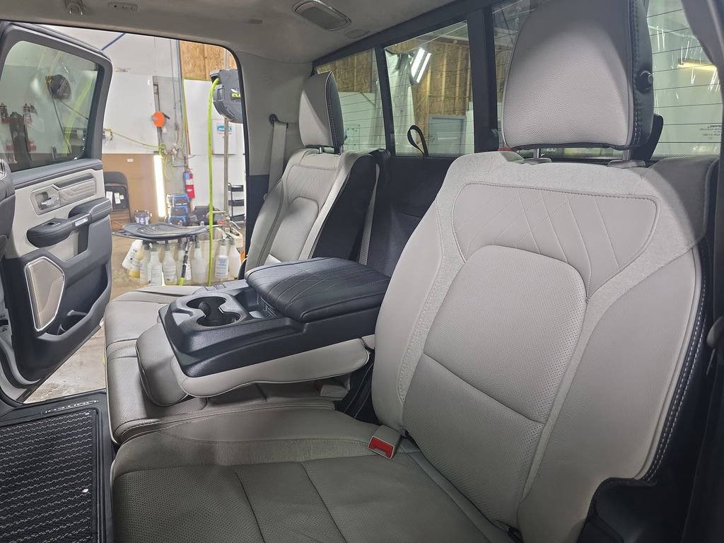 Used 2024 RAM 1500 Limited AWD/4WD image 13