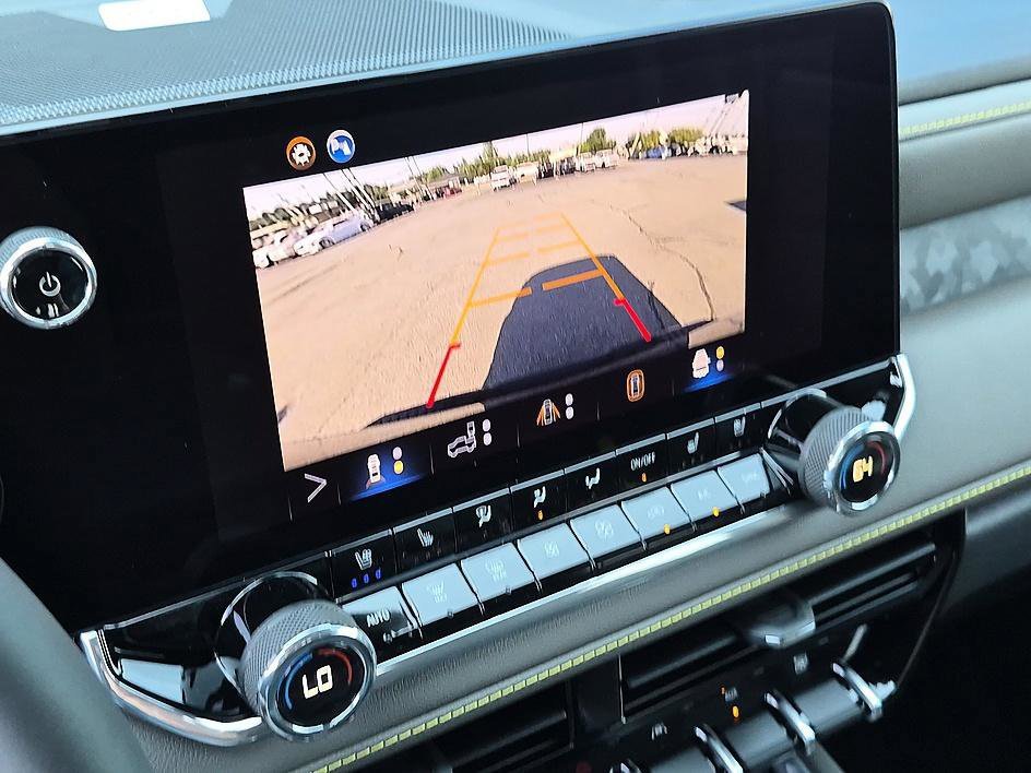 New 2026 Chevrolet Colorado ZR2 w/ Technology Package AWD/4WD image 23