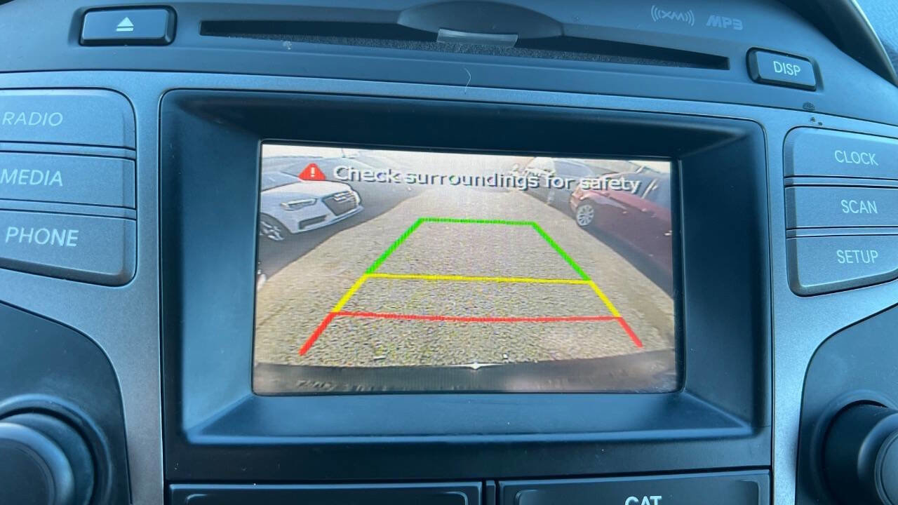 Used 2015 Hyundai Tucson GLS w/ Option Group 02 FWD image 13