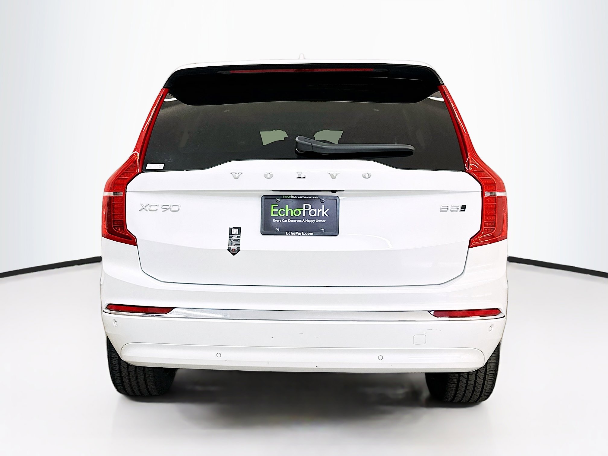 Used 2025 Volvo XC90 B5 Core image 7