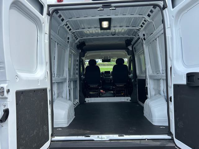 New 2024 RAM ProMaster 1500 w/ Convenience Group FWD image 17