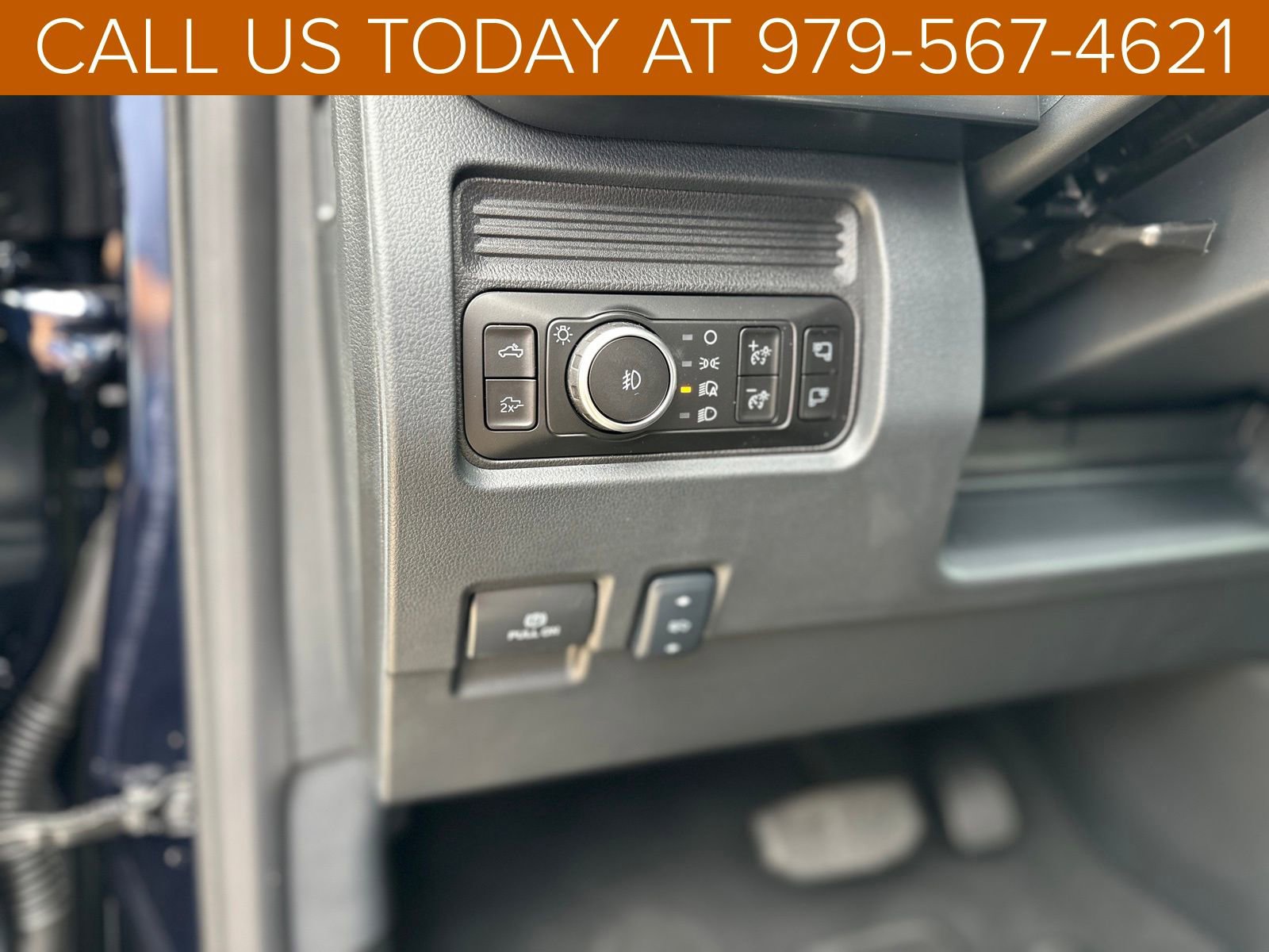 New 2025 Ford F250 Lariat w/ FX4 Off-Road Package image 36