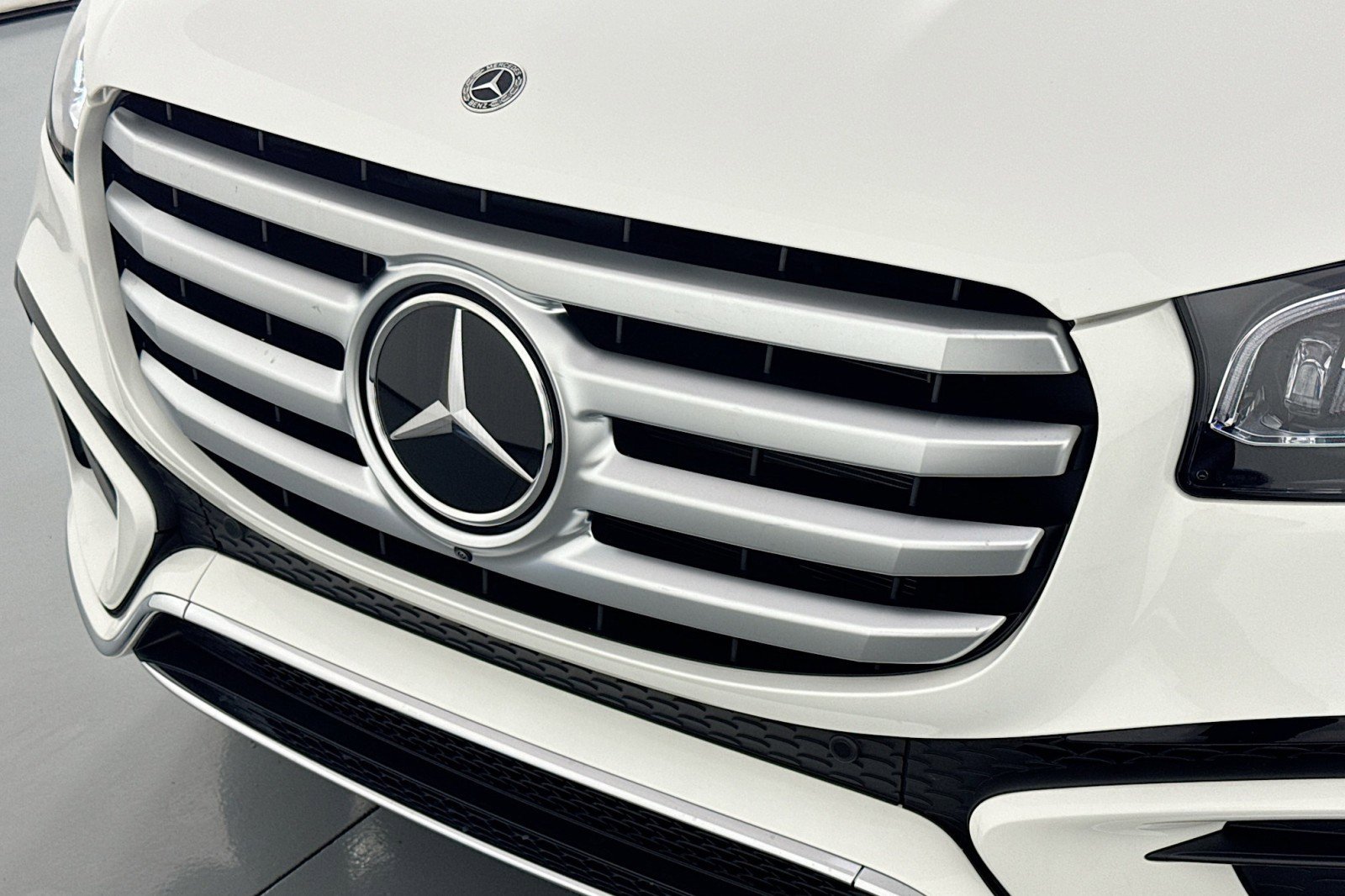 Certified 2025 Mercedes-Benz GLS 580 4MATIC image 14