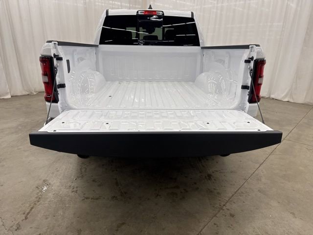 New 2026 RAM 1500 Big Horn w/ Night Edition image 32