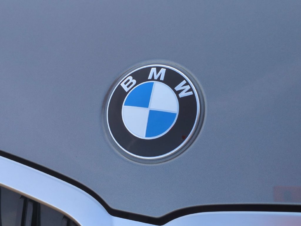 Used 2026 BMW 330i xDrive Sedan AWD/4WD image 9
