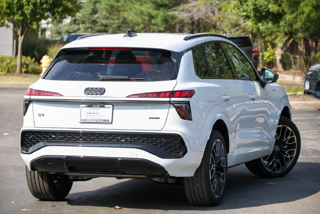 New 2026 Audi Q3 quattro 2.0T AWD/4WD image 23