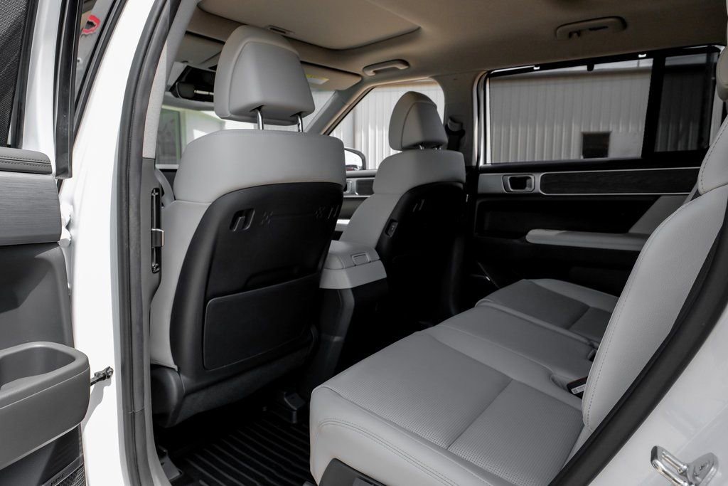 Used 2024 Hyundai Santa Fe Limited image 38