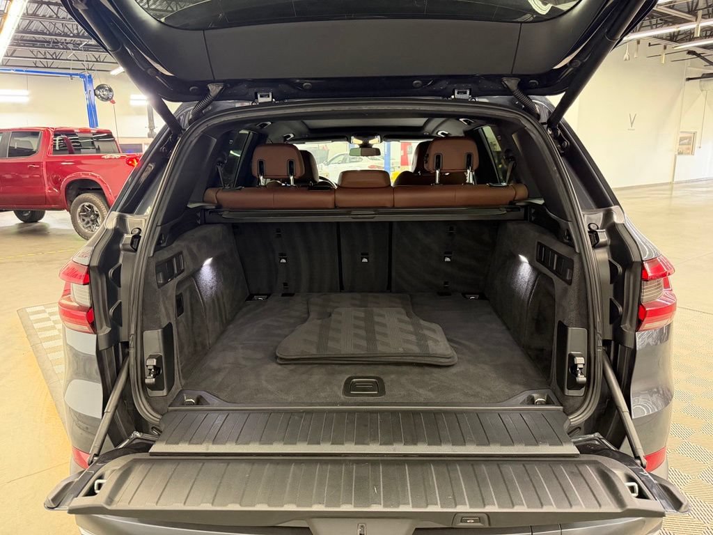 Used 2019 BMW X5 xDrive40i w/ Premium Package 2 AWD/4WD image 13