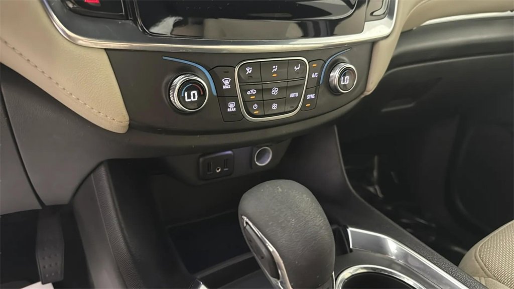 Used 2023 Chevrolet Traverse LS w/ Safety Package image 22