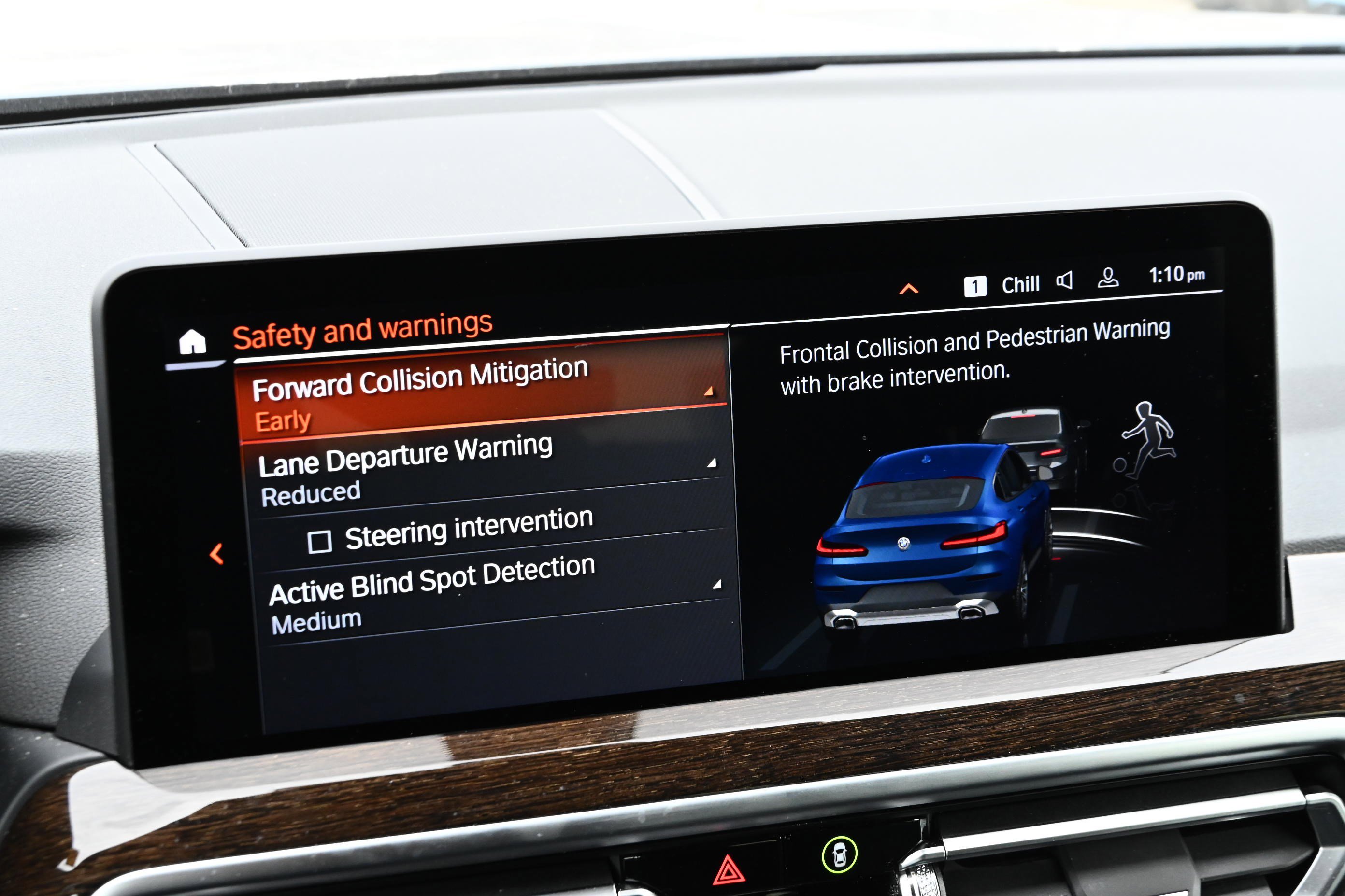 Certified 2025 BMW X4 xDrive30i image 13