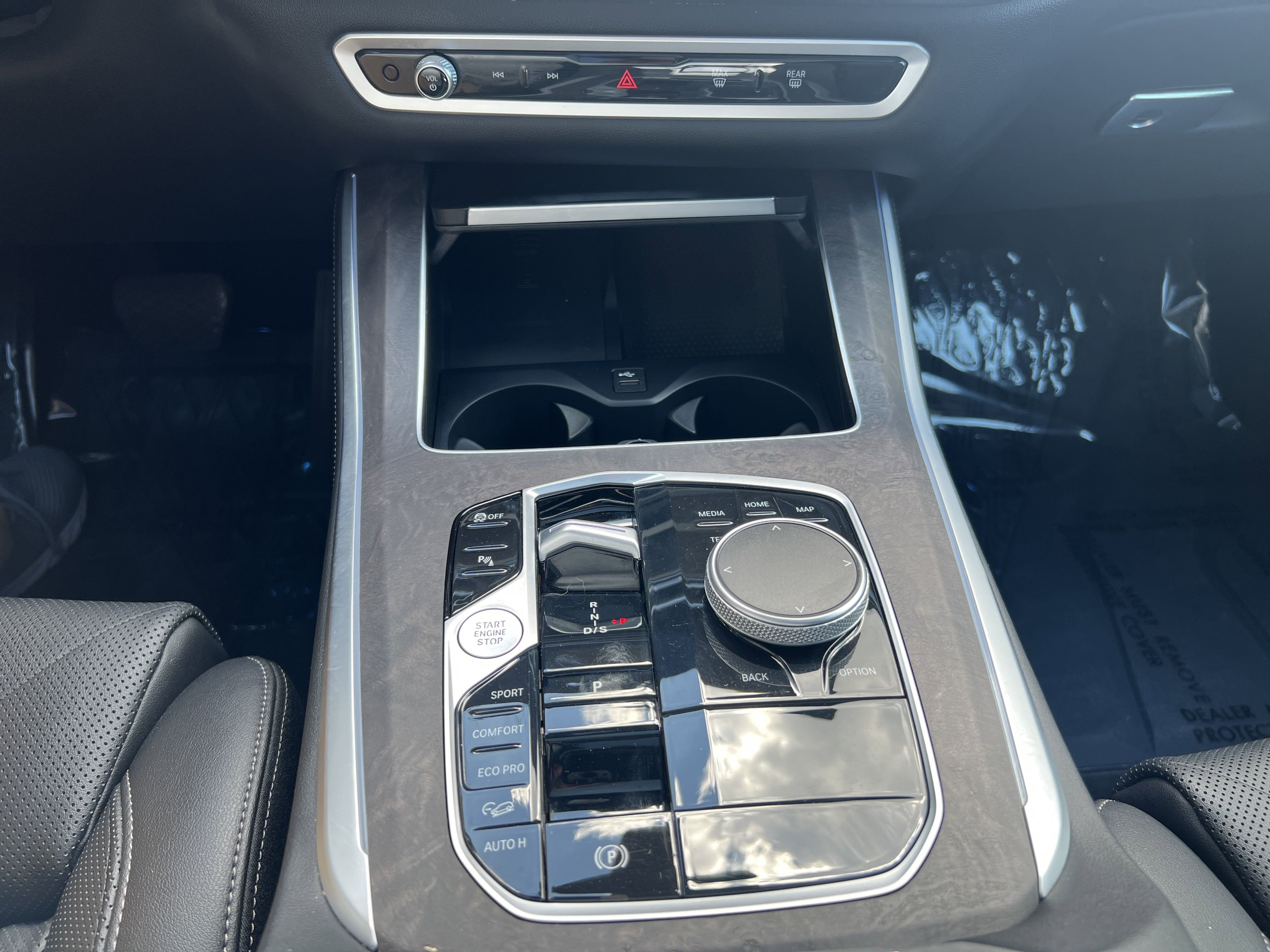 Used 2024 BMW X5 xDrive40i w/ Premium Package image 16