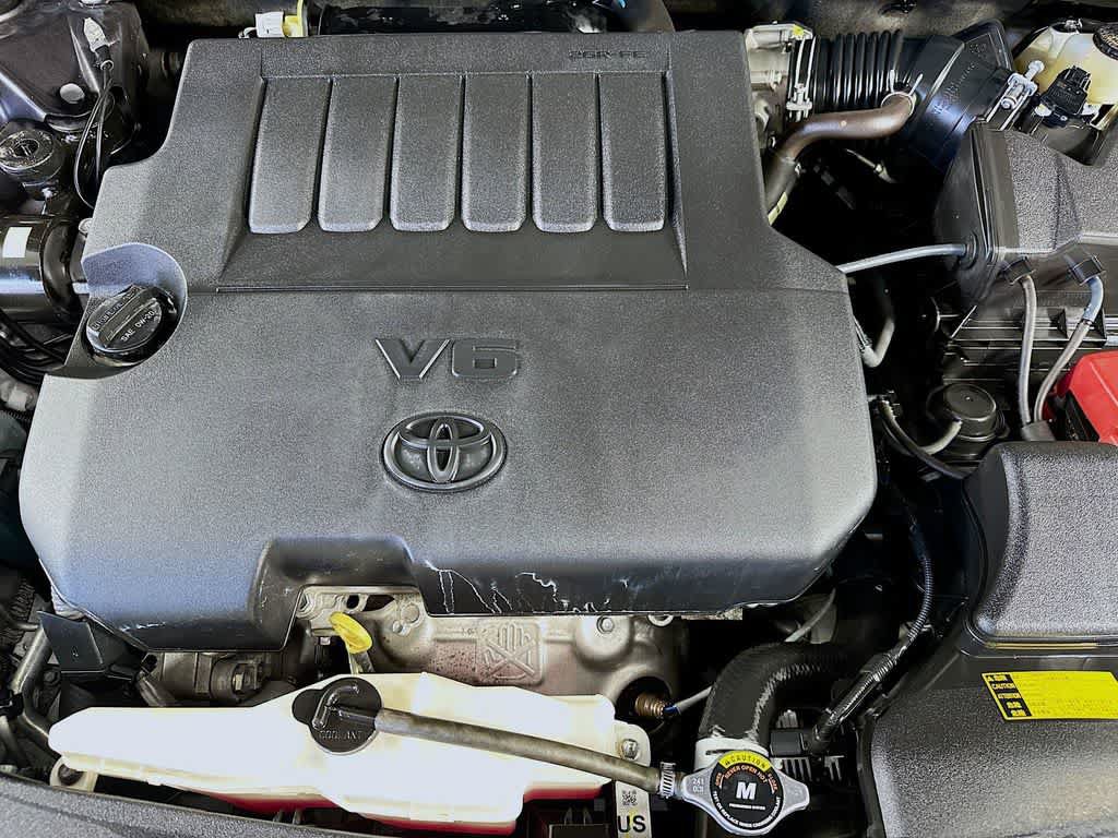 Used 2013 Toyota Avalon Limited FWD image 9