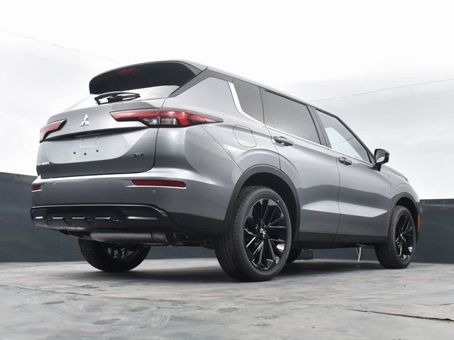 Used 2023 Mitsubishi Outlander SE Black Edition AWD/4WD image 33