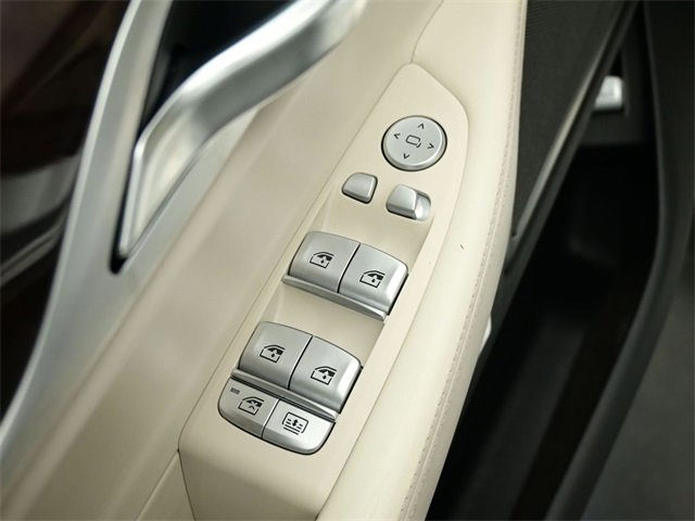 Used 2017 BMW 750i image 19