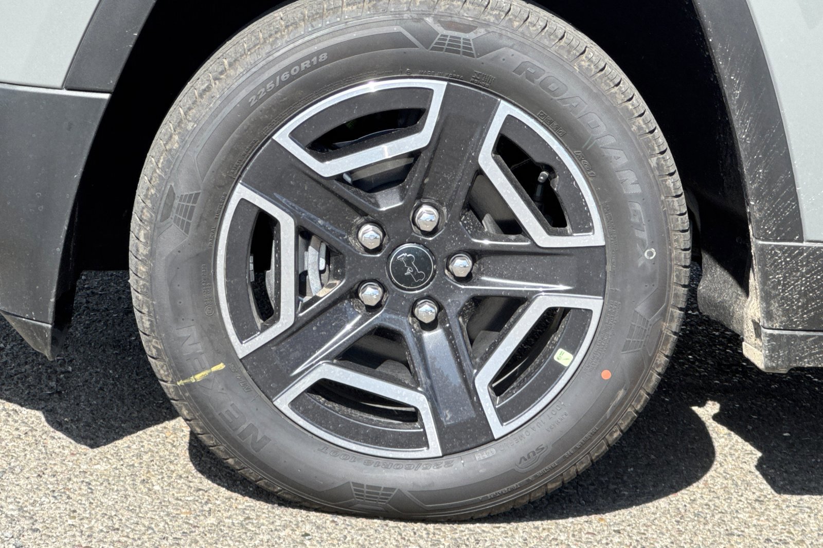 New 2026 Jeep Cherokee Laredo image 24