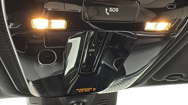 Used 2024 Mercedes-Benz GLC 300 4MATIC image 33