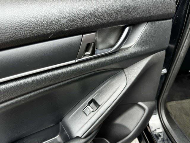 Used 2018 Honda Accord Sport image 38
