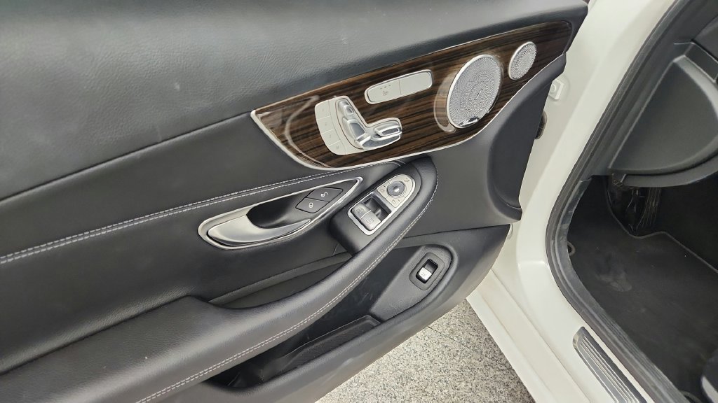 Used 2018 Mercedes-Benz C 300 Coupe image 12
