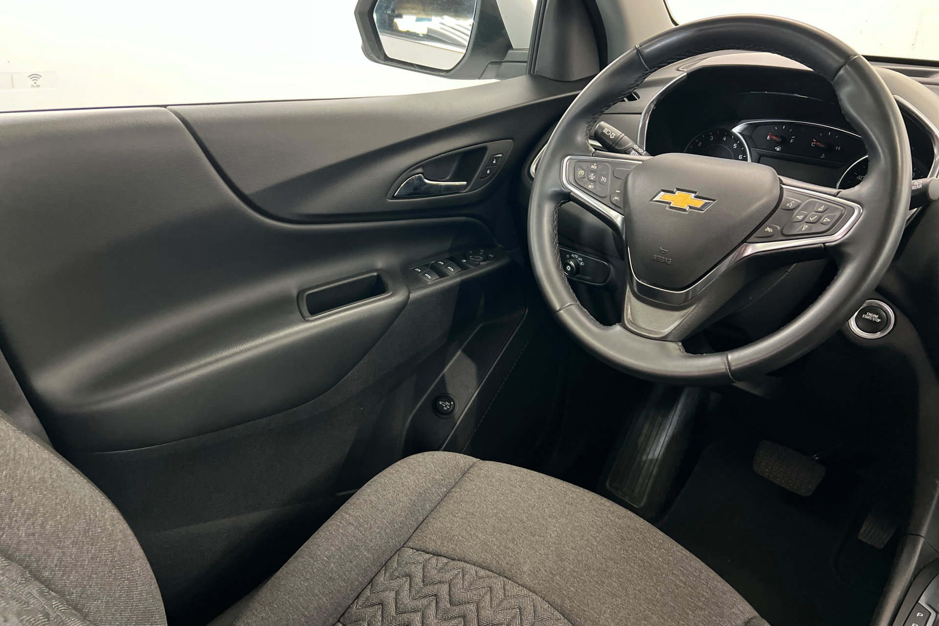 Used 2024 Chevrolet Equinox LT AWD/4WD image 11