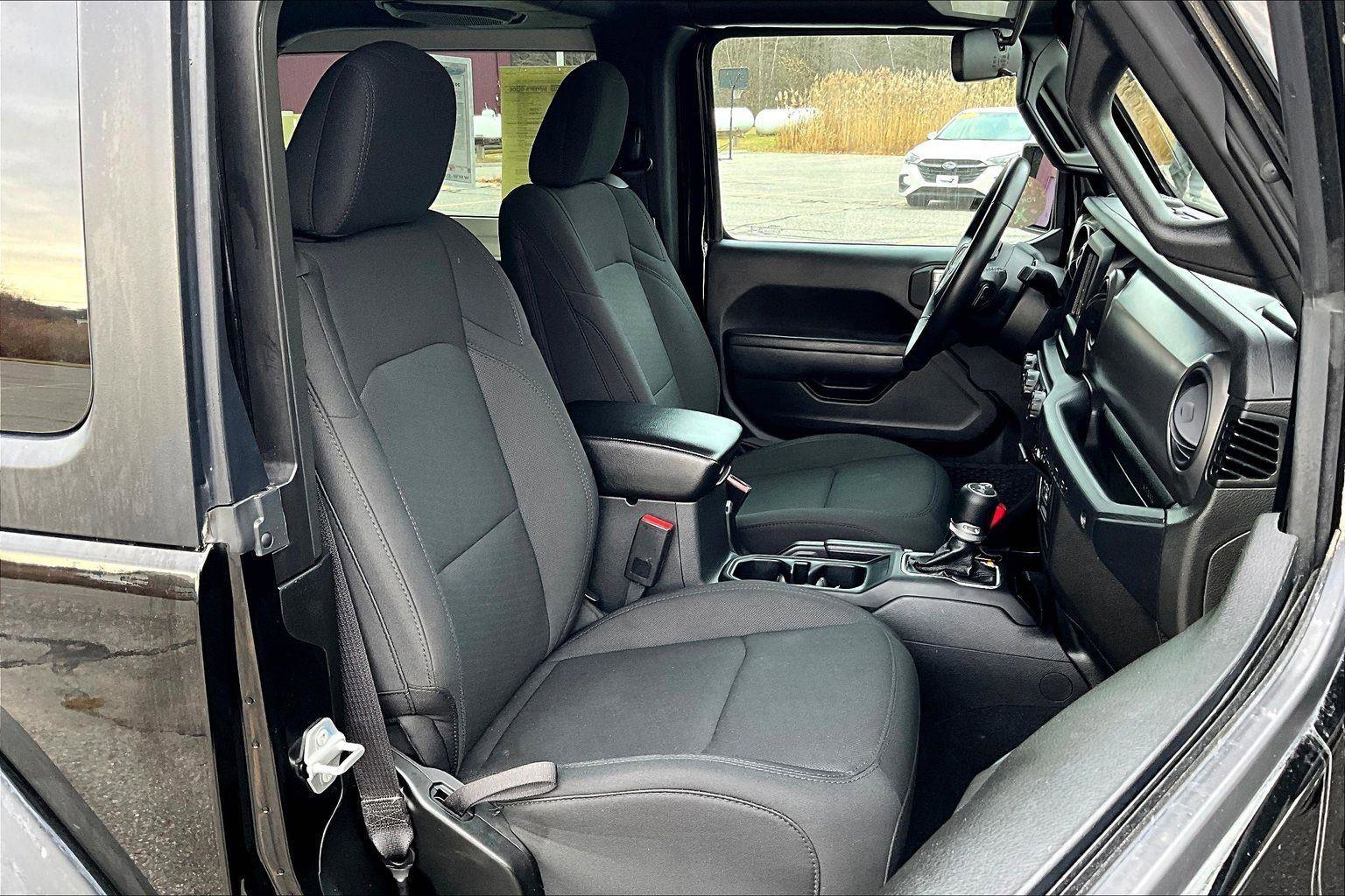 Used 2022 Jeep Wrangler Willys image 7