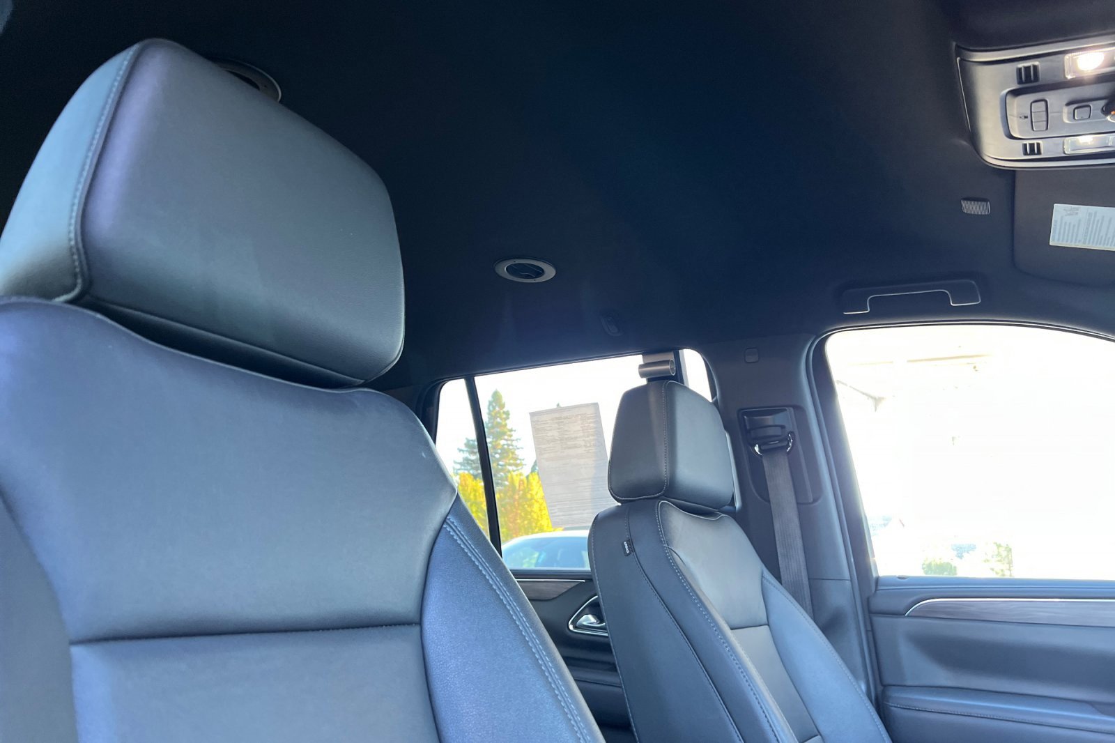 Used 2022 Chevrolet Tahoe Z71 image 14