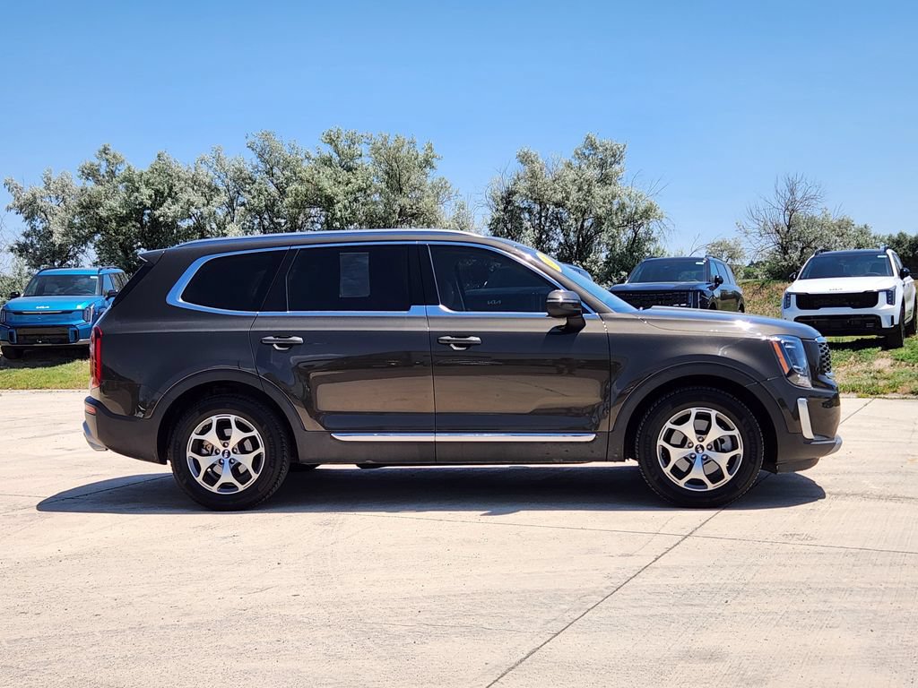 Used 2020 Kia Telluride EX w/ Towing Package AWD/4WD image 2