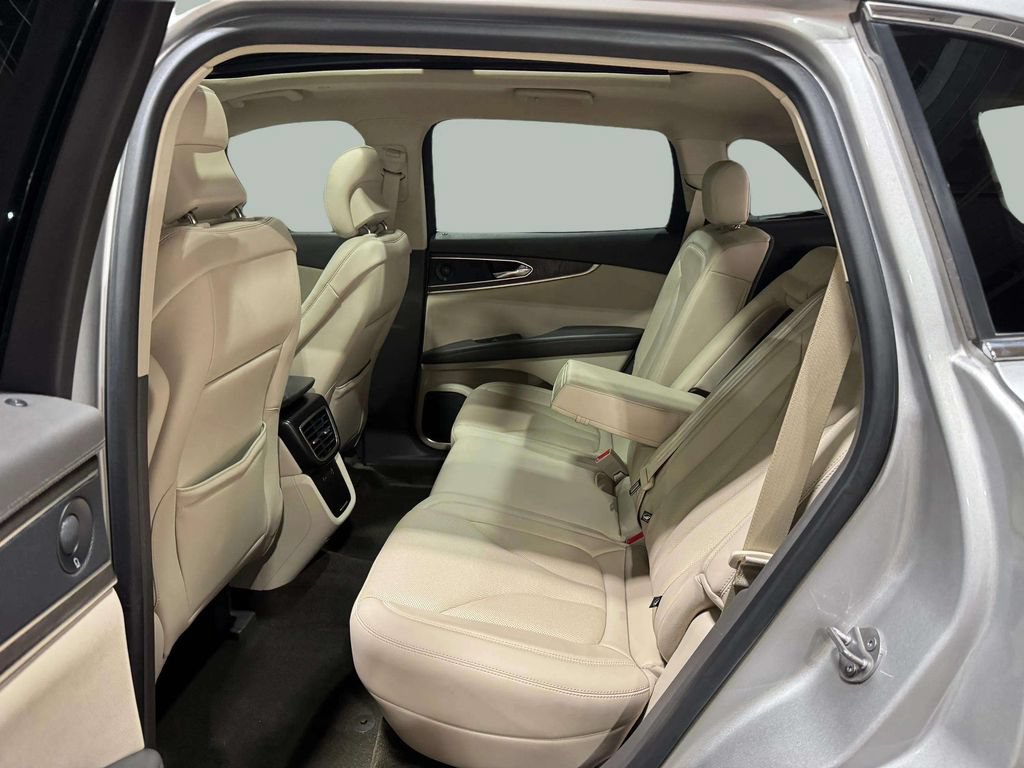 Certified 2019 Lincoln Nautilus Reserve w/ Class II Trailer Tow Package FWD image 24