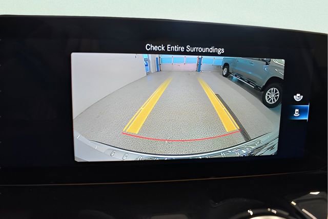 Used 2023 Mercedes-Benz GLA 250 4MATIC w/ Premium Package image 27
