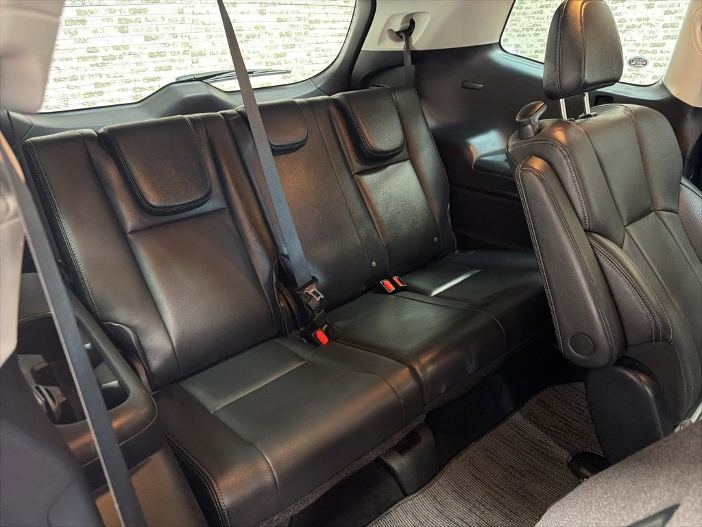 Used 2023 Subaru Ascent Limited AWD/4WD image 13