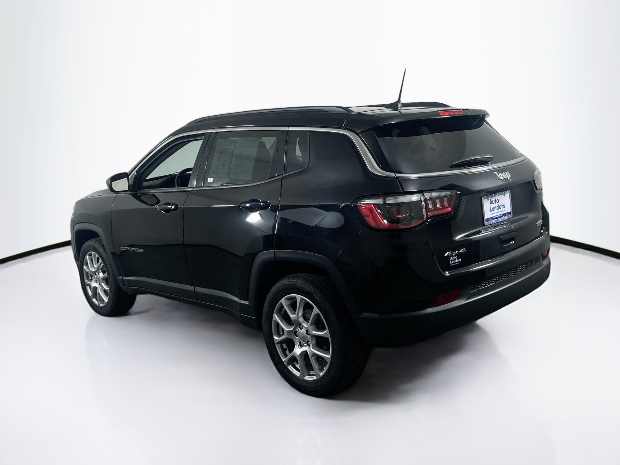Used 2022 Jeep Compass Latitude AWD/4WD image 7
