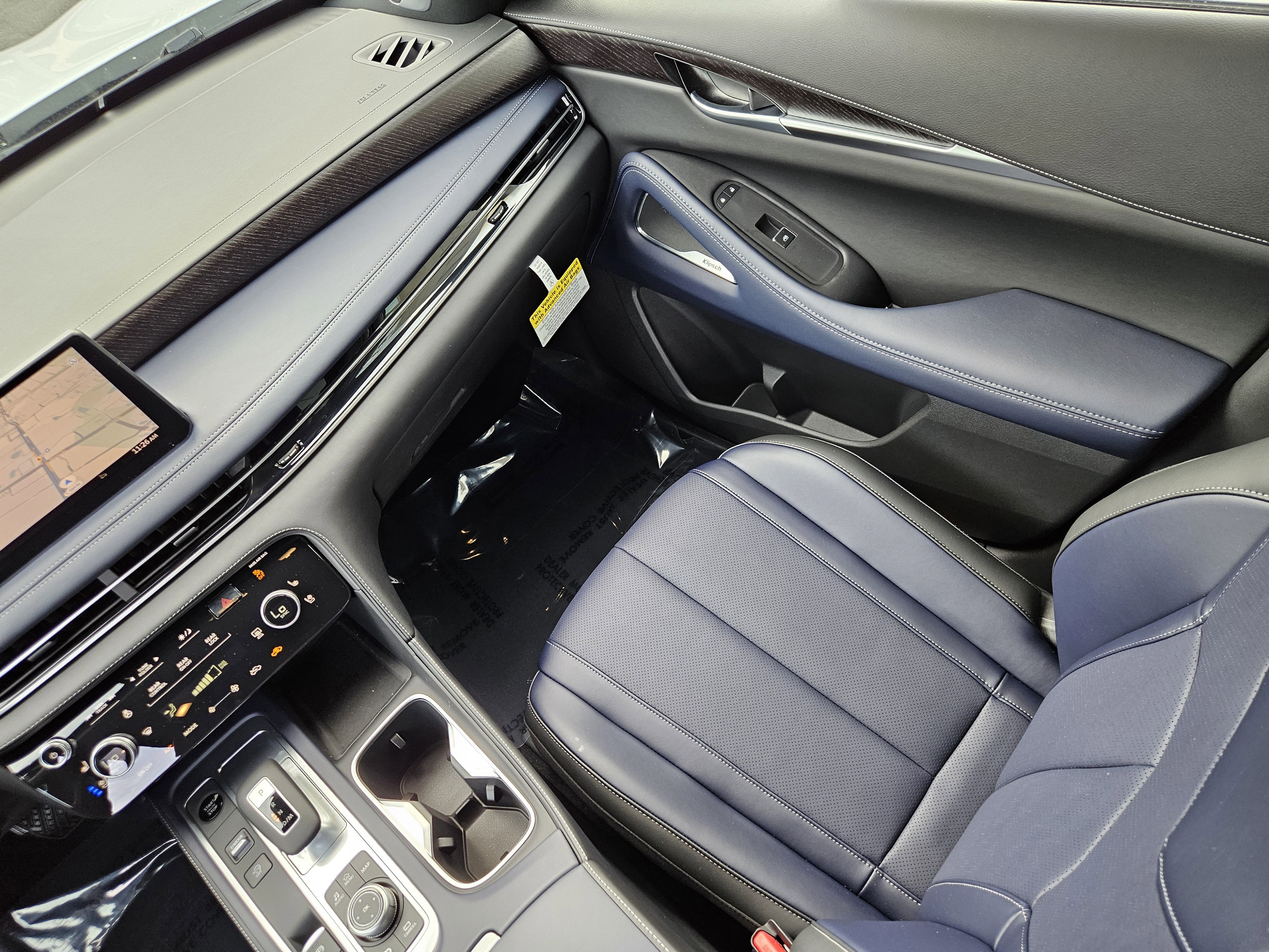 New 2026 INFINITI QX60 Luxe w/ Dark Cargo Package image 18