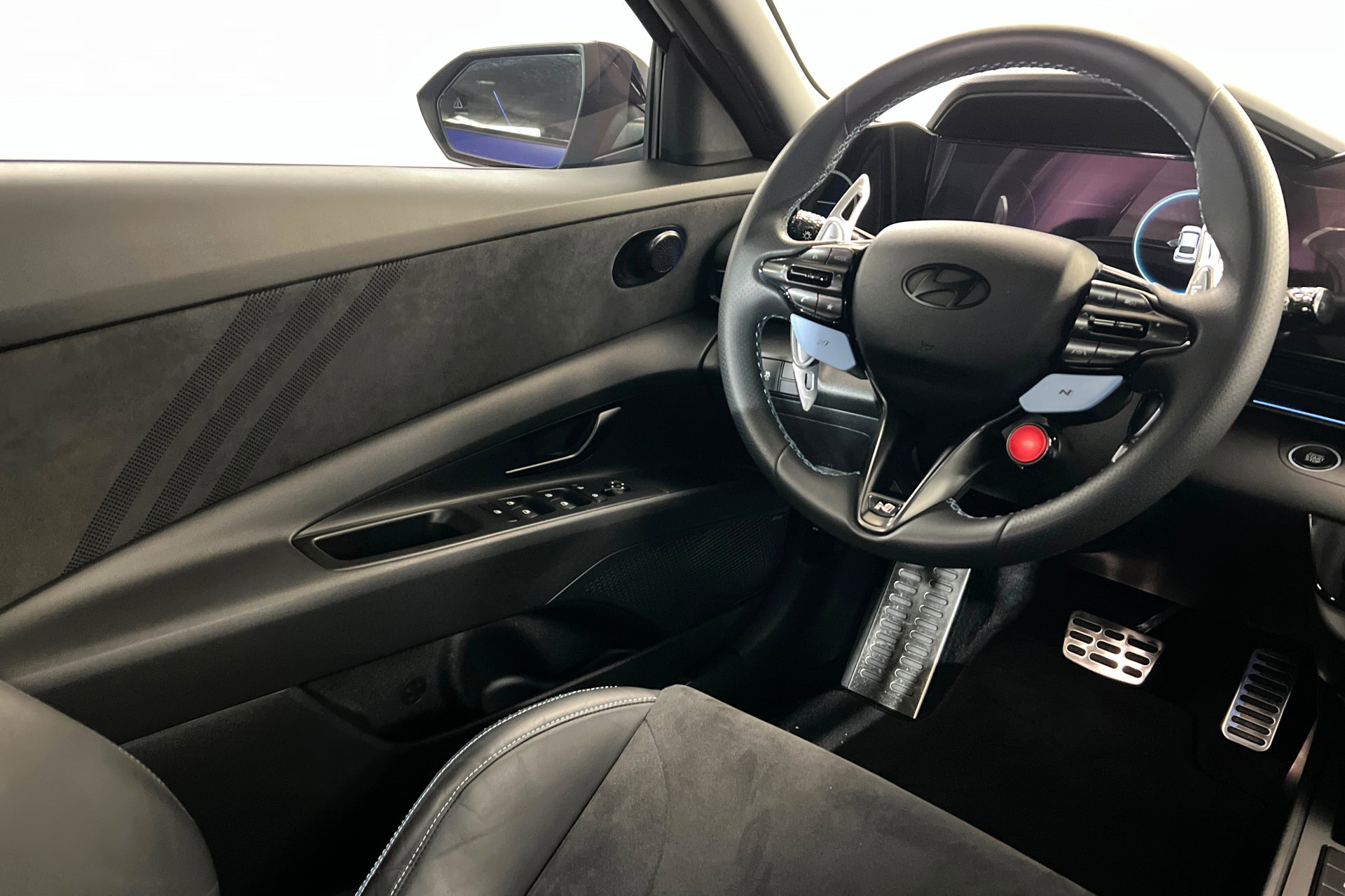 Used 2025 Hyundai Elantra N FWD image 11
