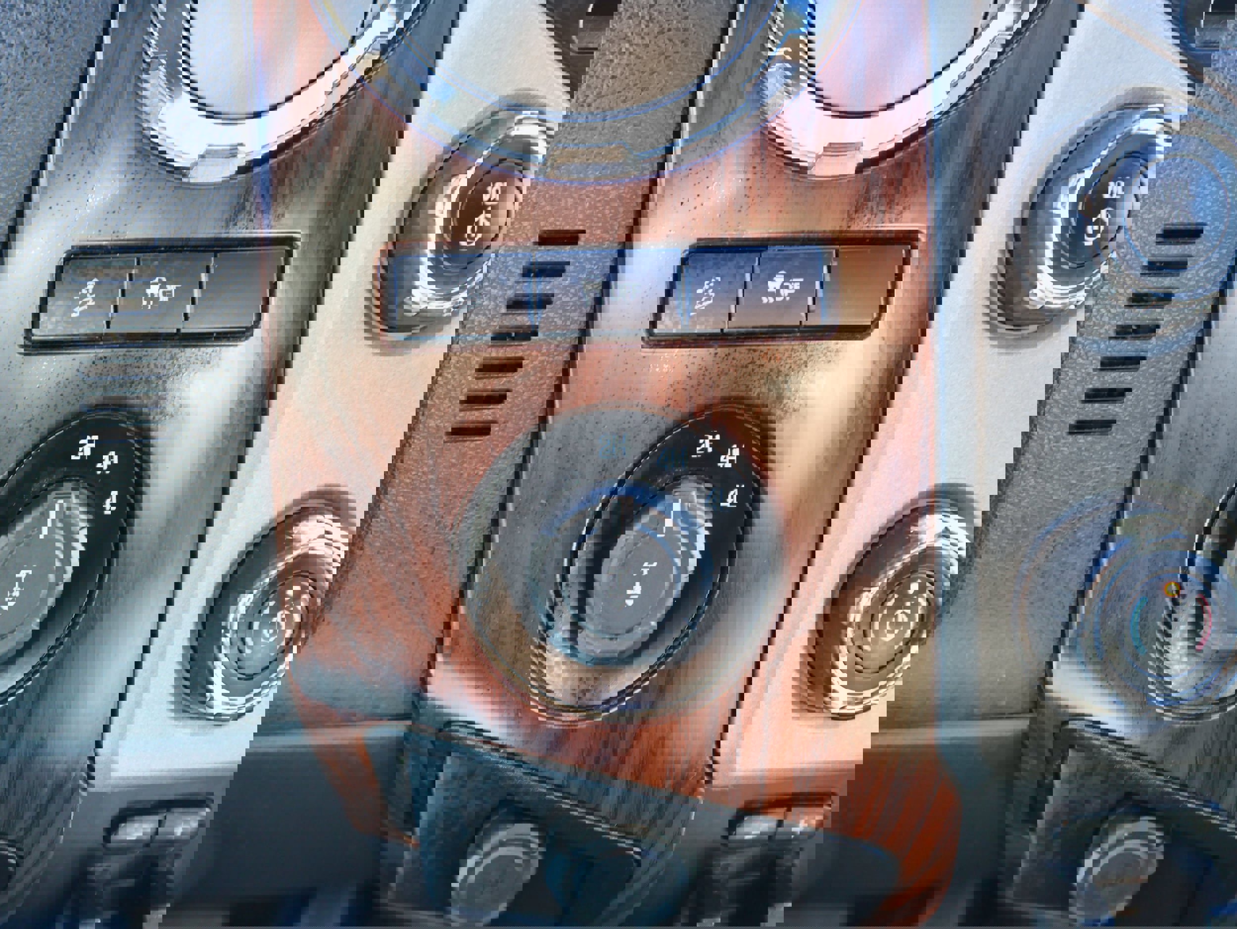 Used 2014 Ford F350 Lariat w/ Lariat Ultimate Package image 28