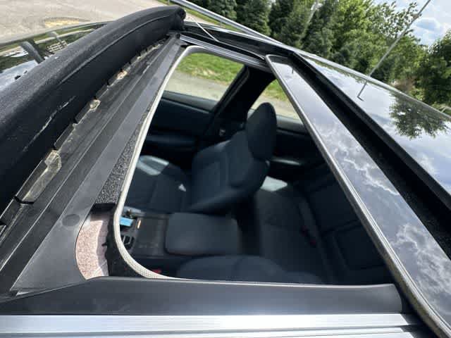 Used 2024 Nissan Ariya AWD image 6