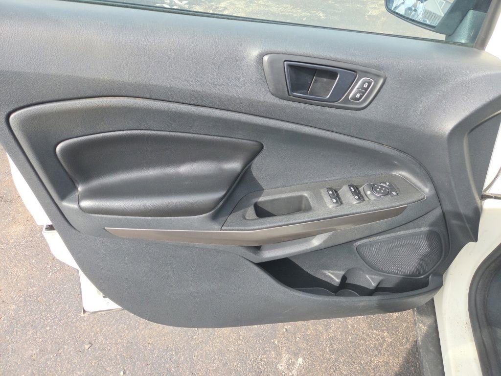 Used 2020 Ford EcoSport SES image 9