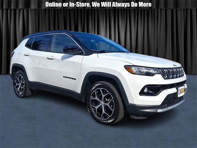 Used 2024 Jeep Compass Limited image 1