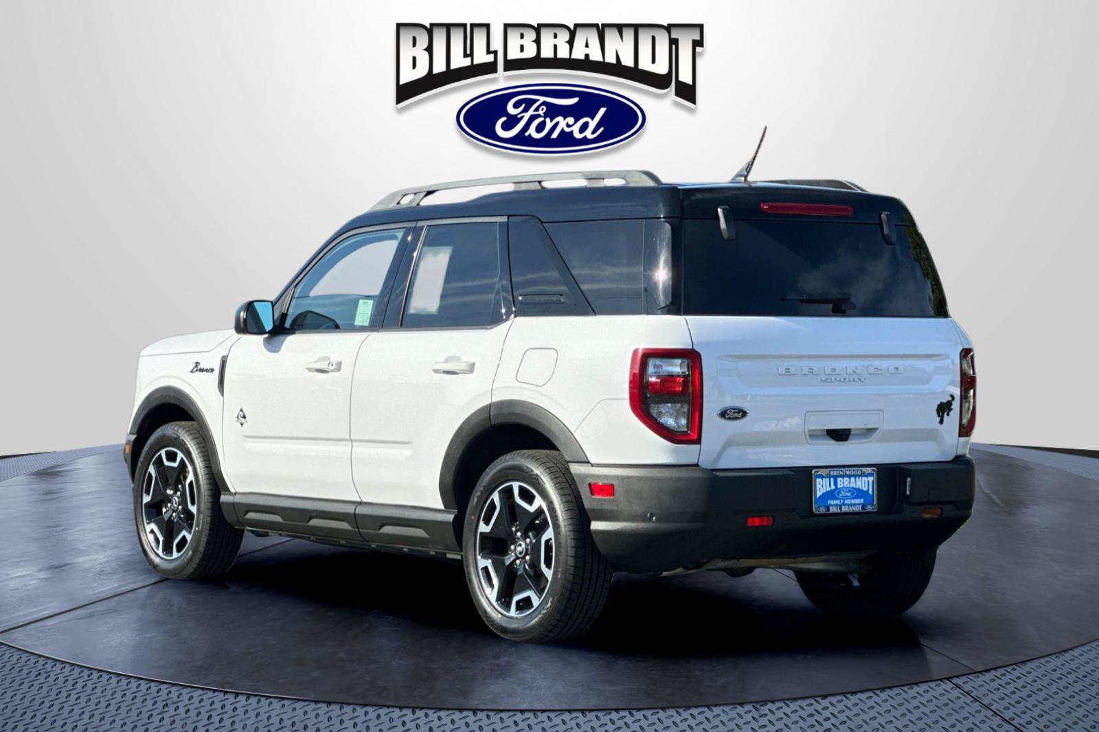 Used 2022 Ford Bronco Sport Outer Banks w/ Tech Package AWD/4WD image 5