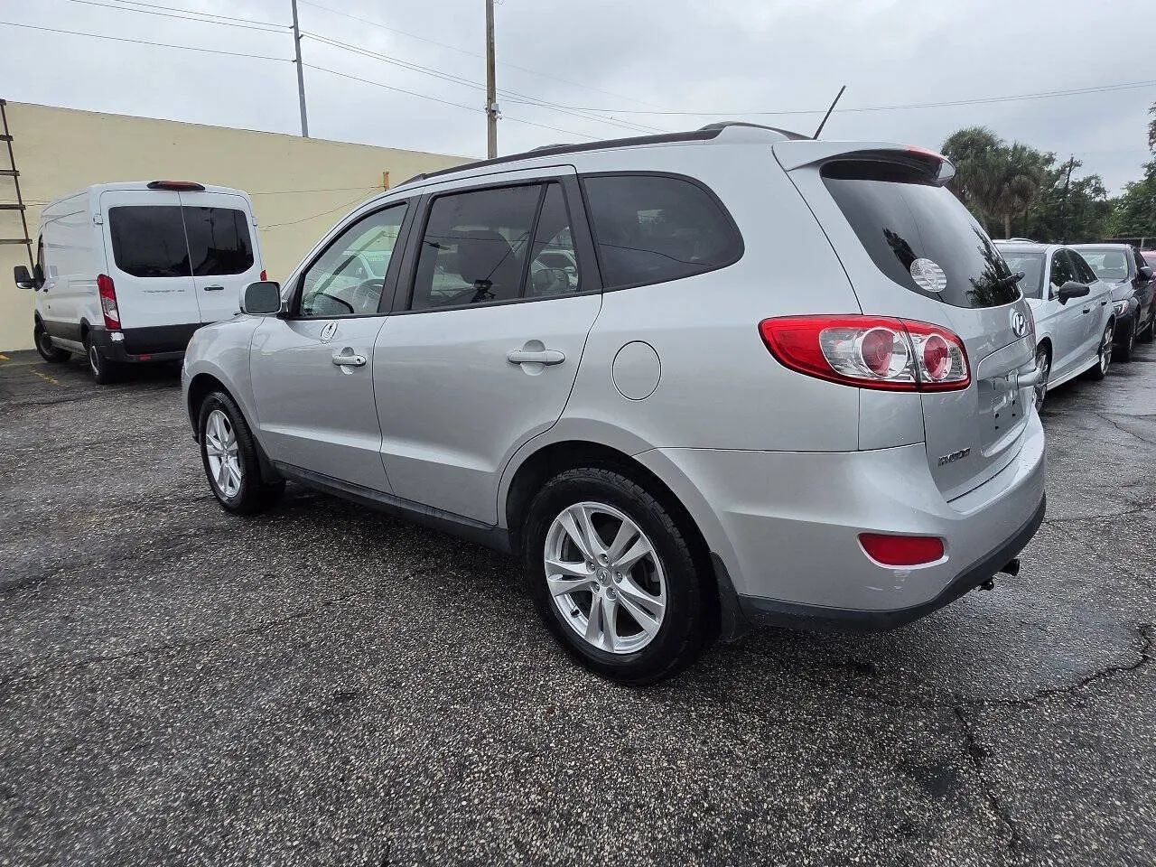Used 2011 Hyundai Santa Fe SE FWD image 8