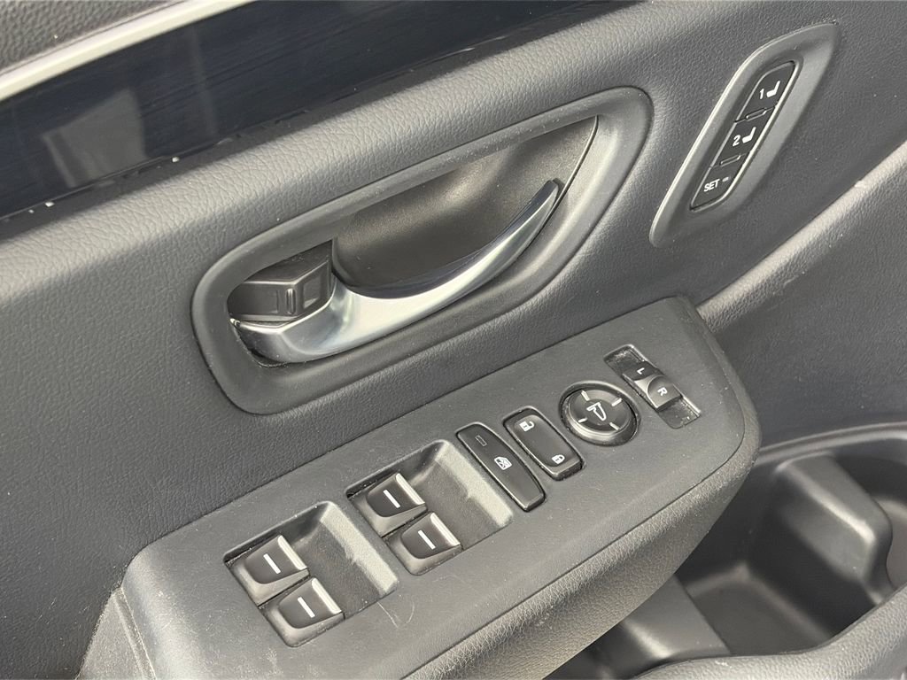 Used 2024 Honda Pilot EX-L image 25