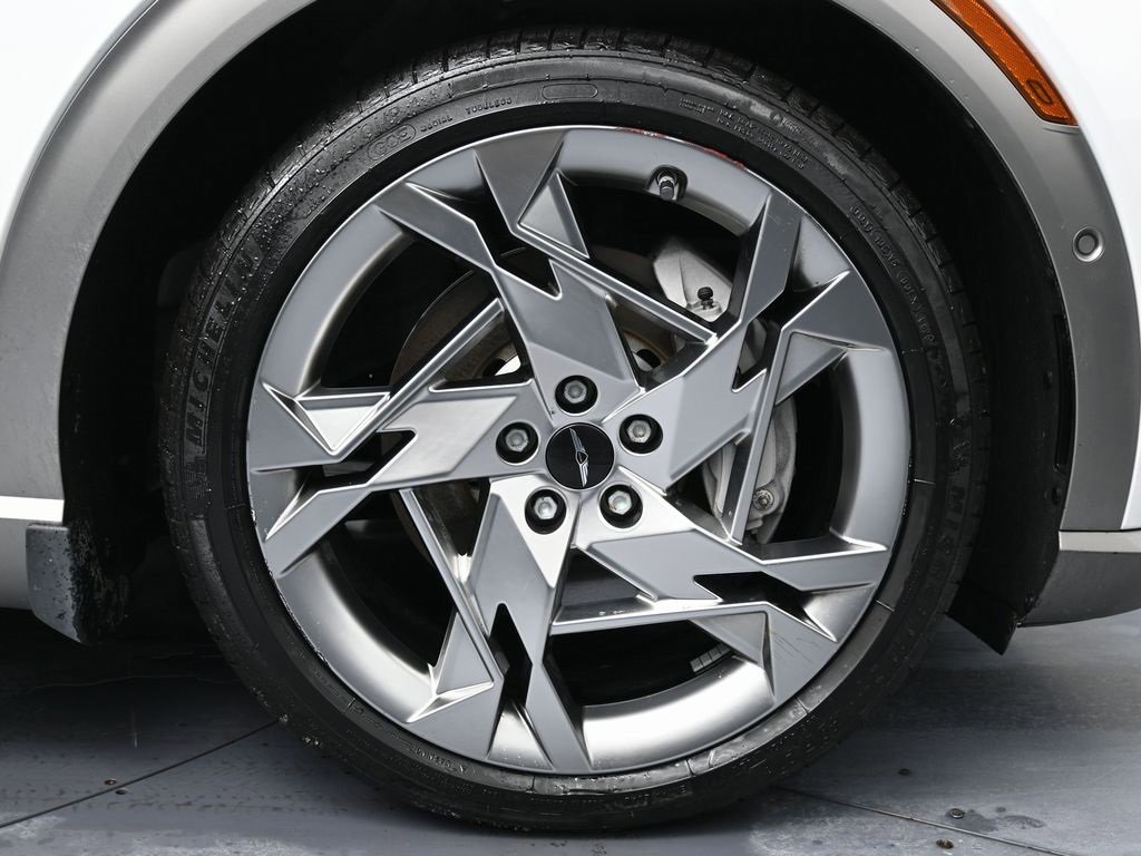 Used 2023 Genesis GV60 Performance image 14