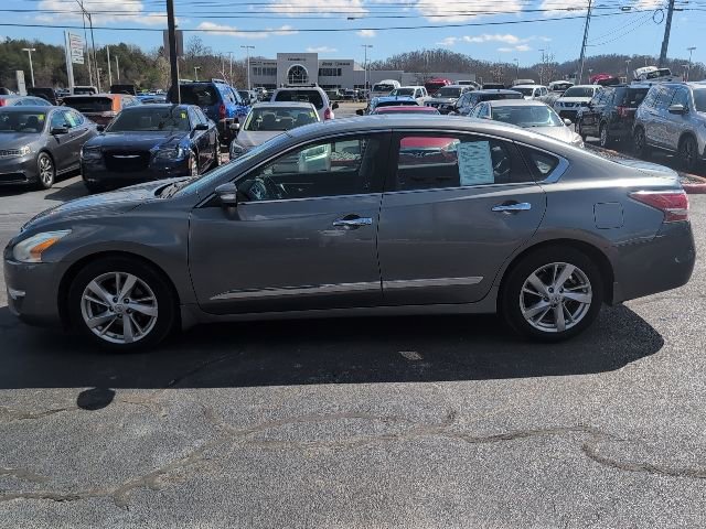 Used 2015 Nissan Altima 2.5 SV w/ Convenience Package image 5