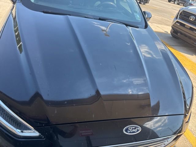Used 2018 Ford Fusion SE w/ Fusion SE Technology Package FWD image 11