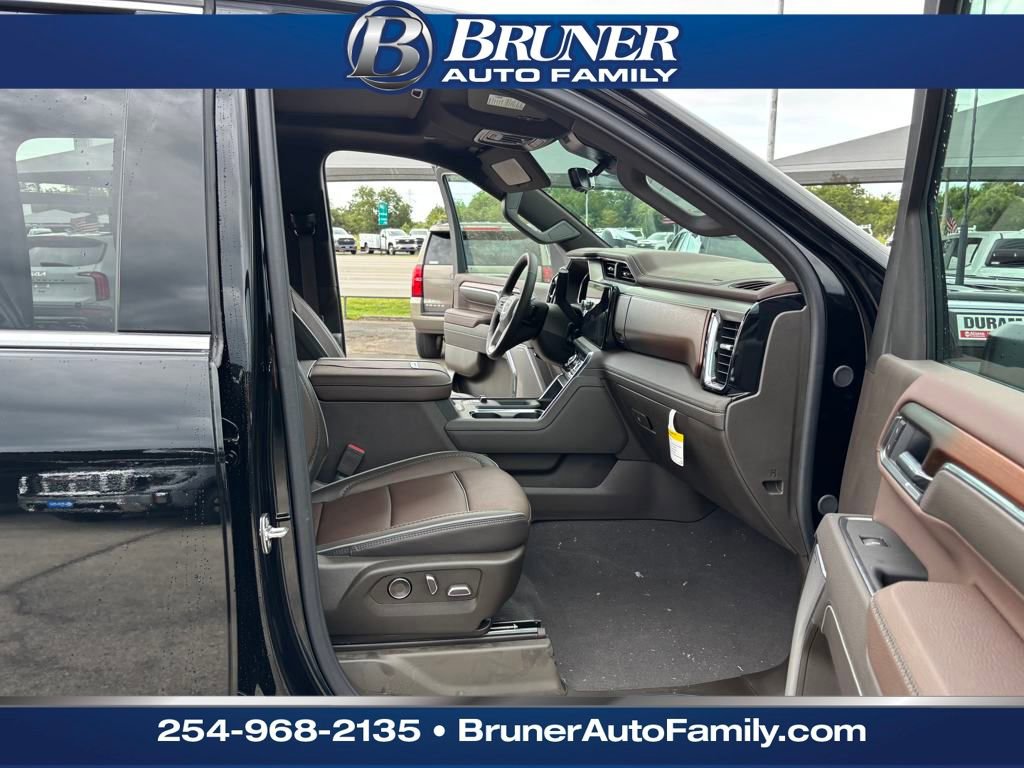 New 2025 GMC Sierra 2500 Denali w/ Denali Reserve Package image 16