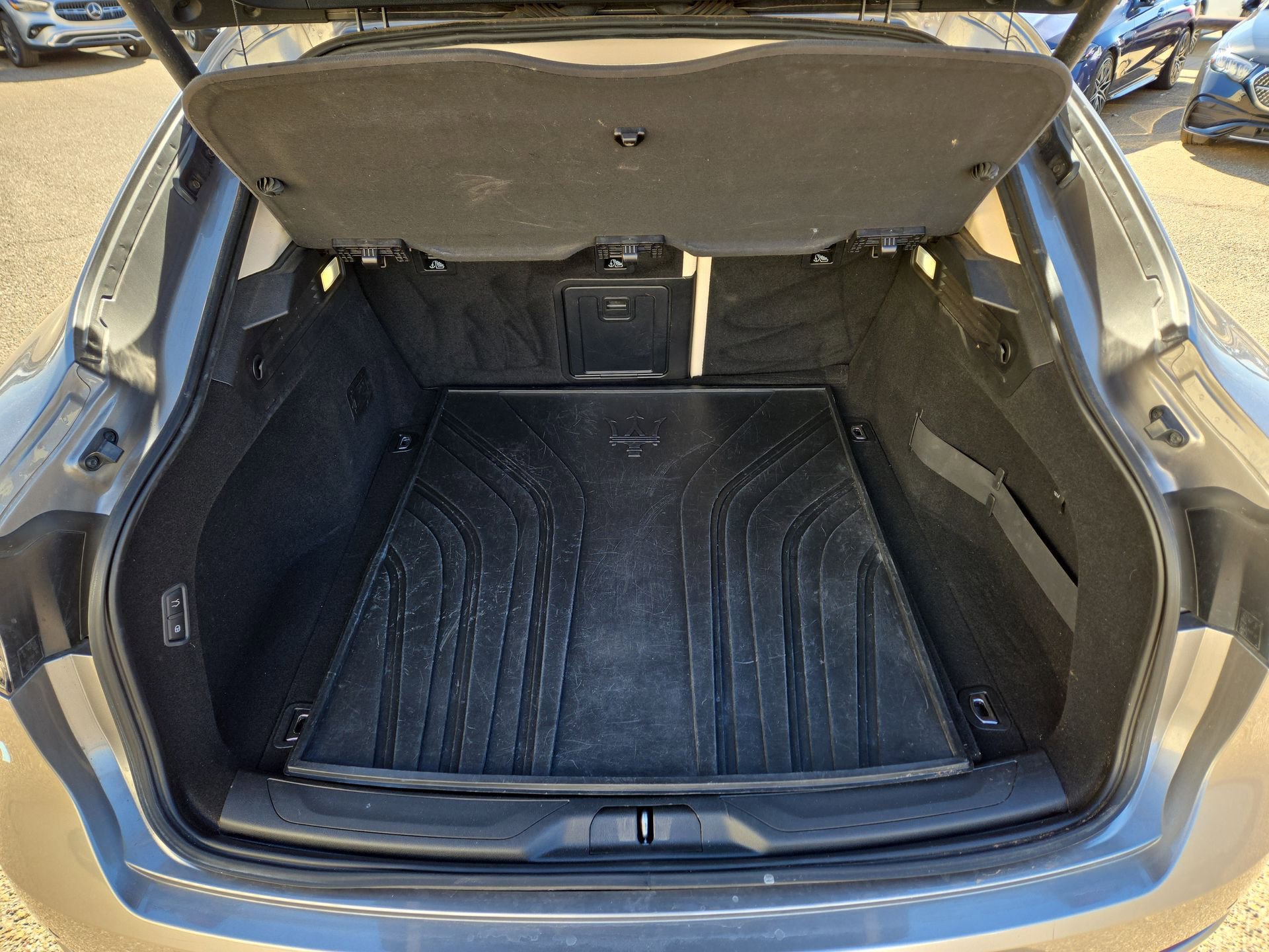 Used 2022 Maserati Levante GT AWD/4WD image 12