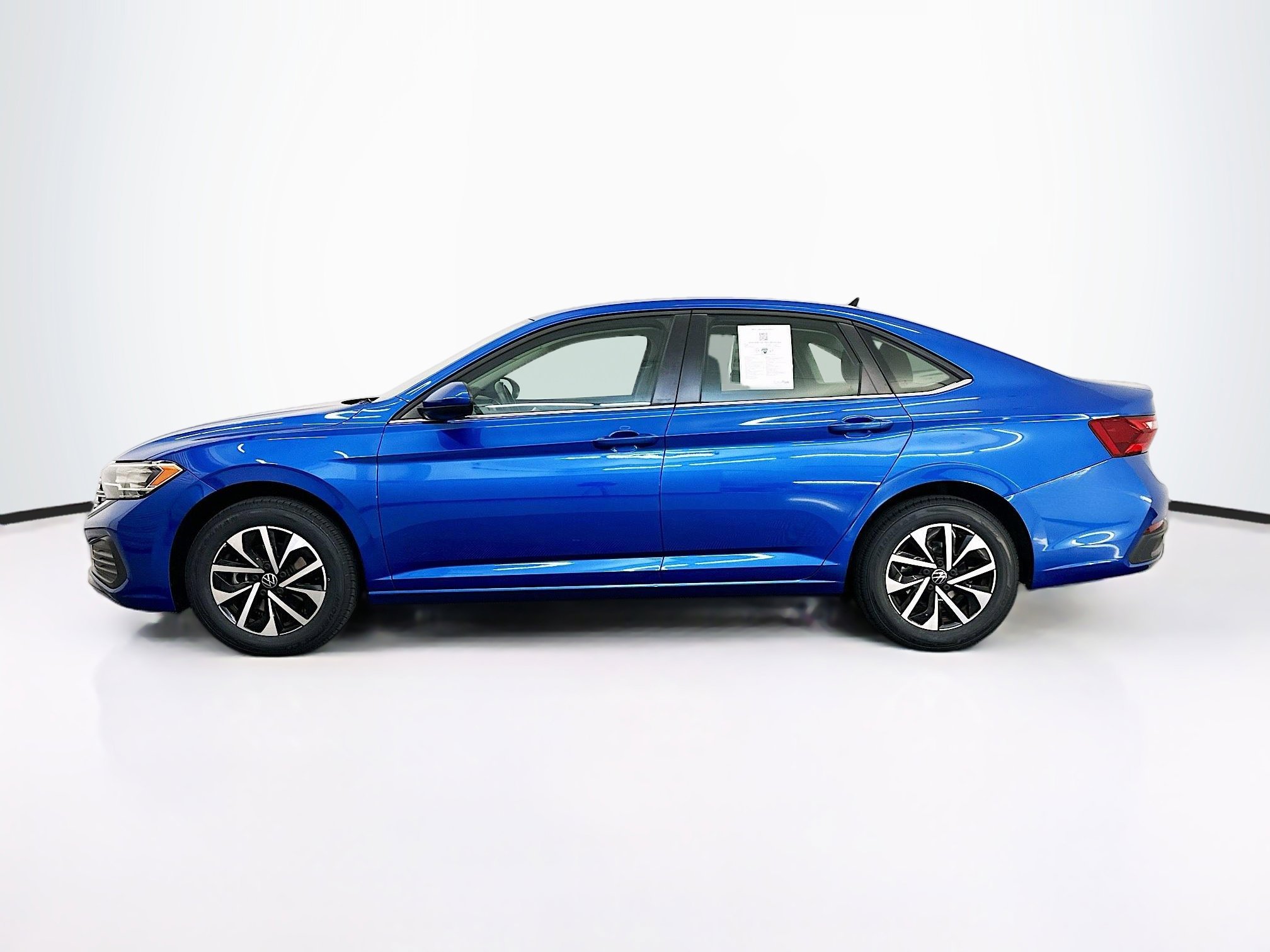 Used 2023 Volkswagen Jetta S FWD image 4