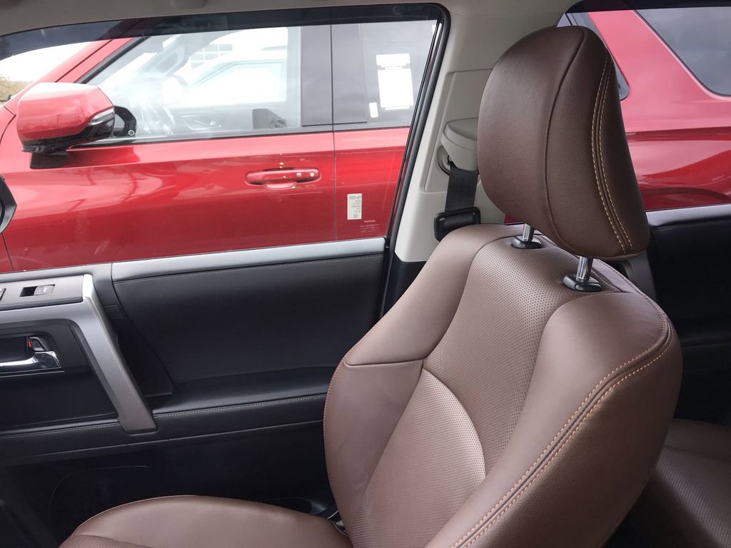 Used 2023 Toyota 4Runner Limited image 24