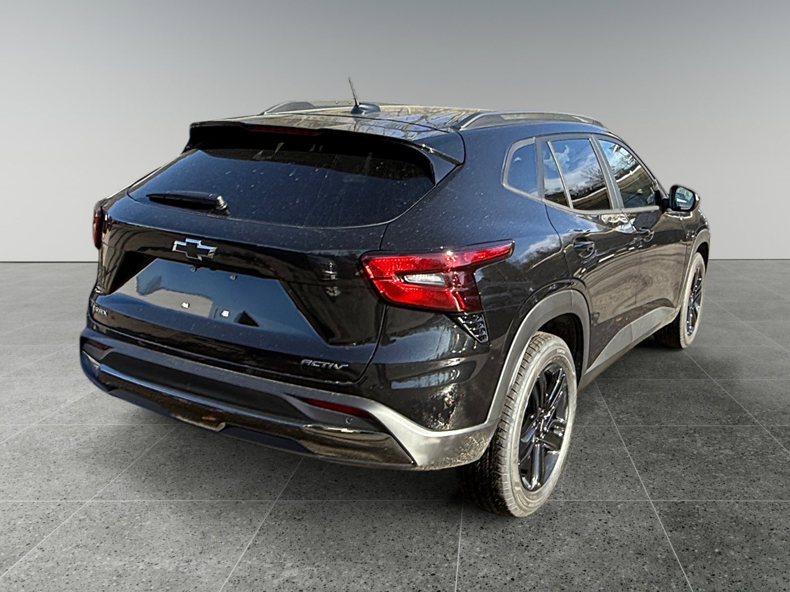 New 2026 Chevrolet Trax ACTIV w/ Sunroof Package FWD image 5