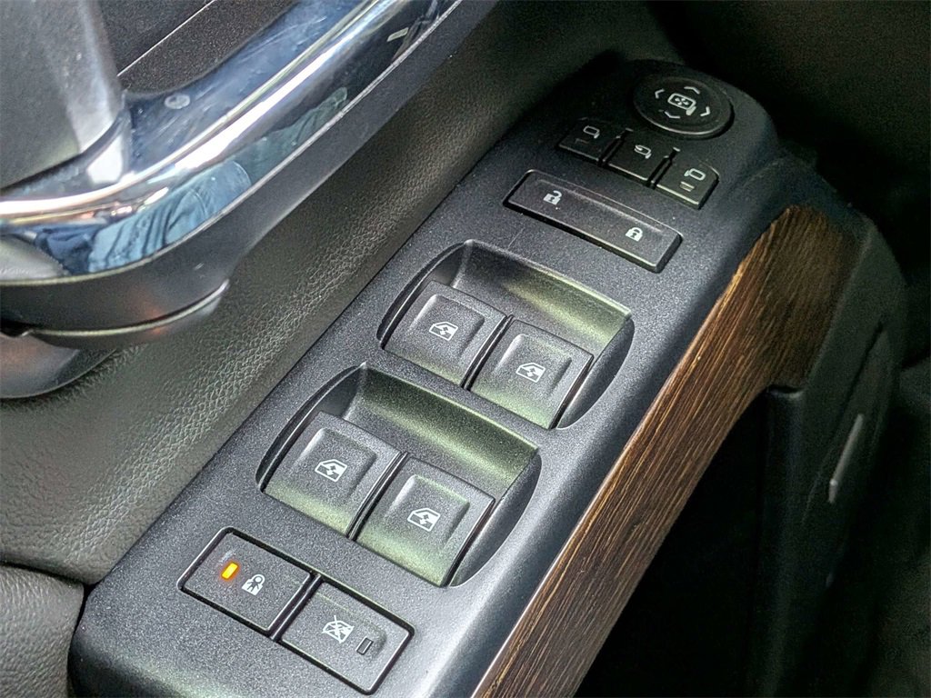 Used 2019 GMC Sierra 2500 Denali w/ Suspension Package, Off-Road image 26