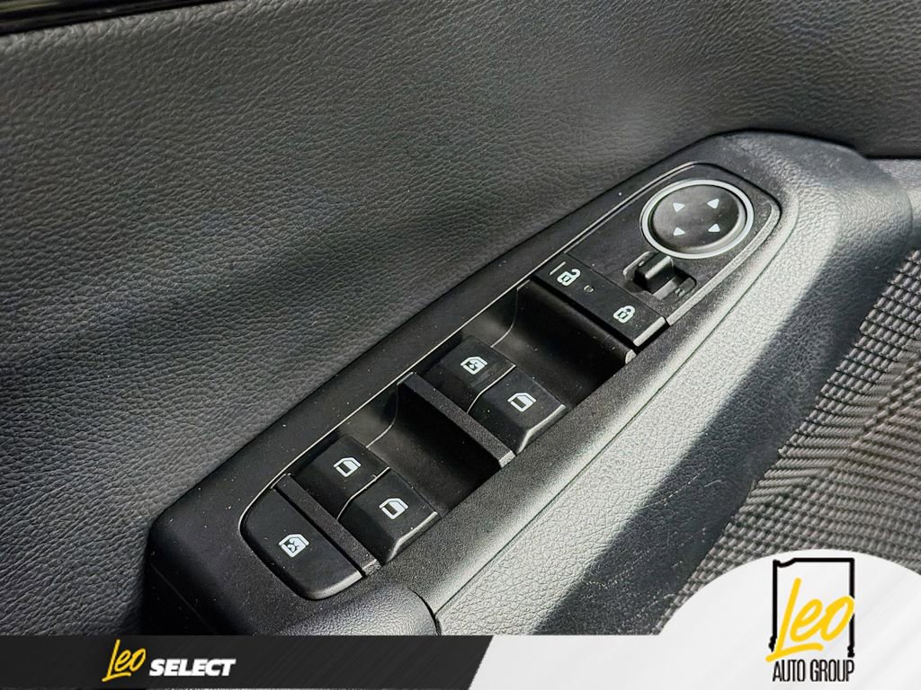 Used 2025 Kia Seltos EX w/ EX Sunroof Package image 18