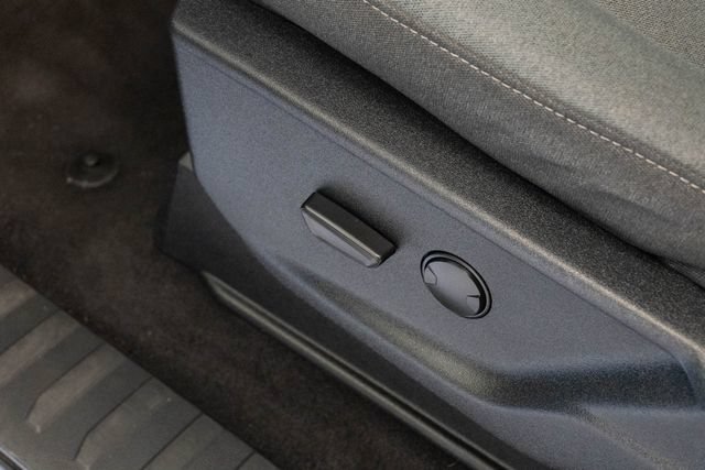 Used 2025 Ford F150 XLT w/ Equipment Group 301A Standard AWD/4WD image 5